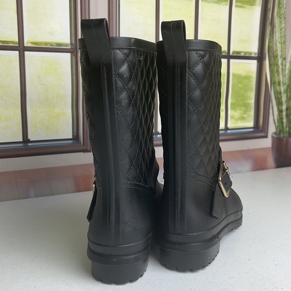Capelli New York Ladies Matte, Quilted Shaft Mid-Calf Rain Boot - Picture 4 of 4